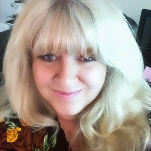 Meet your Posher, Sherry